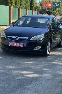 Хэтчбек Opel Astra 2010 в Корсуне-Шевченковском