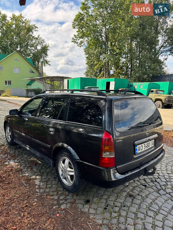 Универсал Opel Astra 2000 в Тячеве