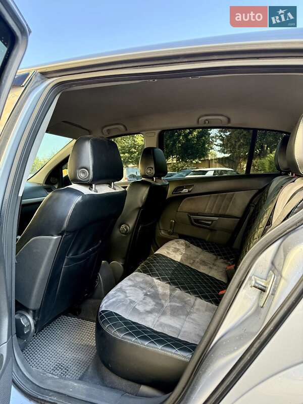 Хэтчбек Opel Astra 2006 в Киеве фото 13 Хэтчбек Opel Astra 2006 в Киеве