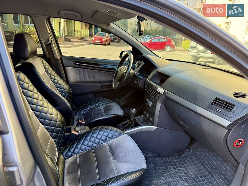 Хэтчбек Opel Astra 2006 в Киеве фото 21 Хэтчбек Opel Astra 2006 в Киеве