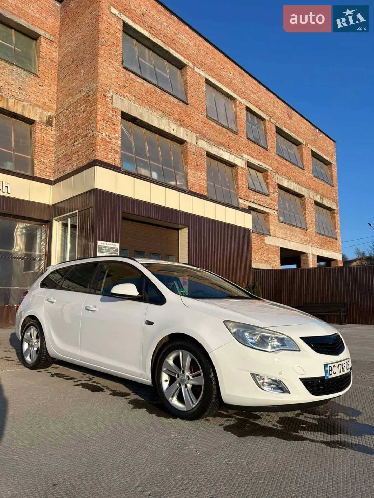 2011 Opel Astra - мініатюра 11