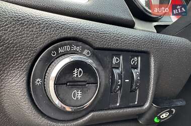 Универсал Opel Astra 2013 в 