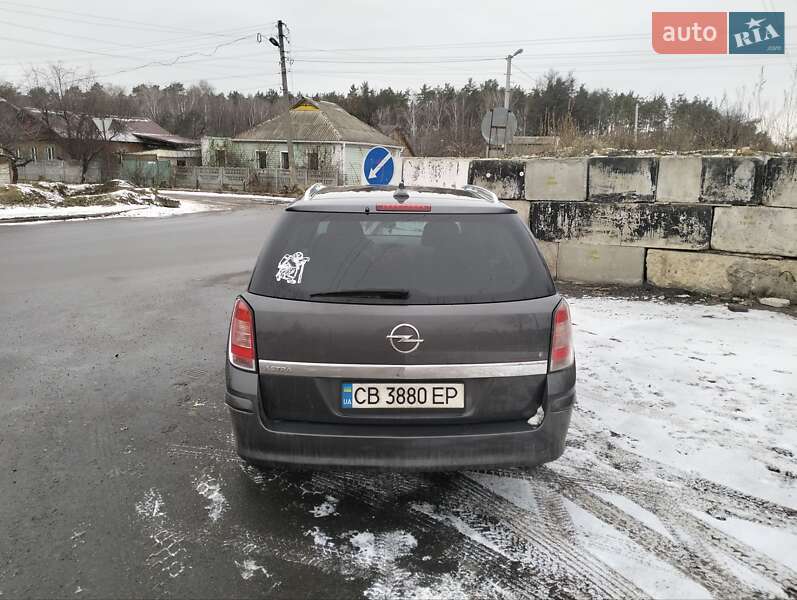 Универсал Opel Astra 2009 в Чернигове