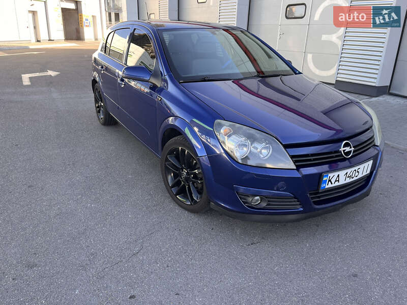 Хэтчбек Opel Astra 2005 в Киеве
