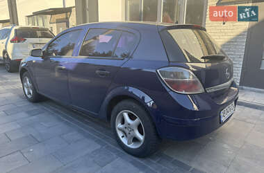 Хэтчбек Opel Astra 2007 в 