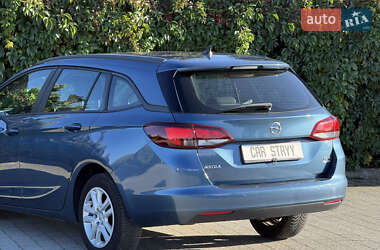Универсал Opel Astra 2017 в 