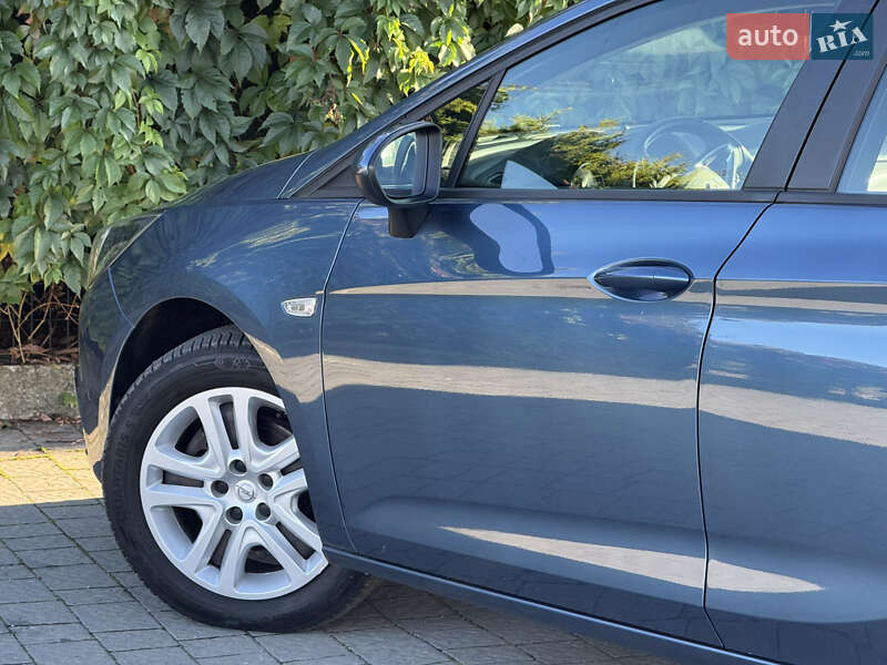 Универсал Opel Astra 2017 в Стрые