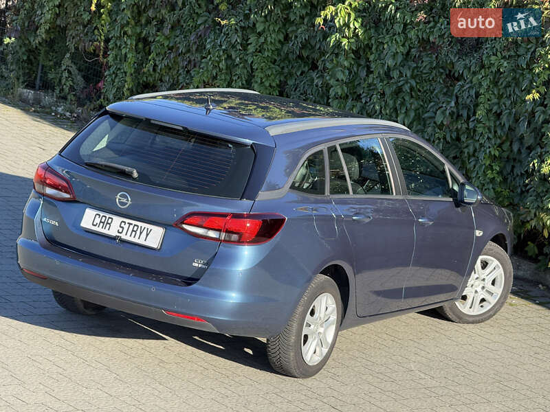 Универсал Opel Astra 2017 в Стрые