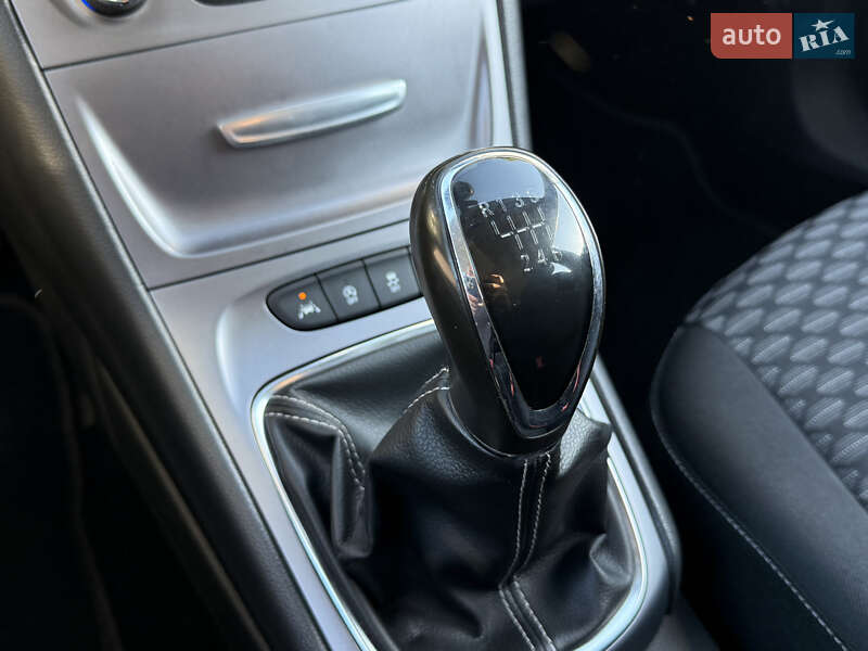Универсал Opel Astra 2017 в Стрые
