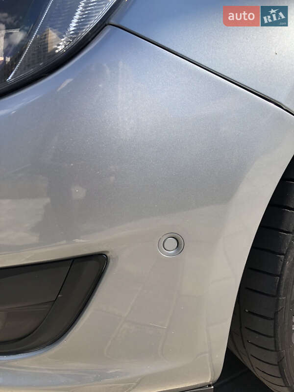 Универсал Opel Astra 2014 в Киеве