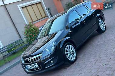 Универсал Opel Astra 2010 в 