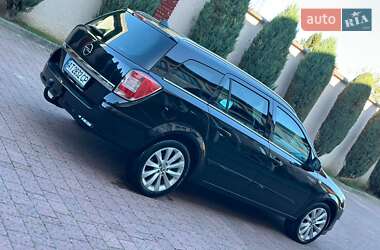 Универсал Opel Astra 2010 в 