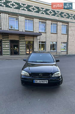 Седан Opel Astra 2006 в 