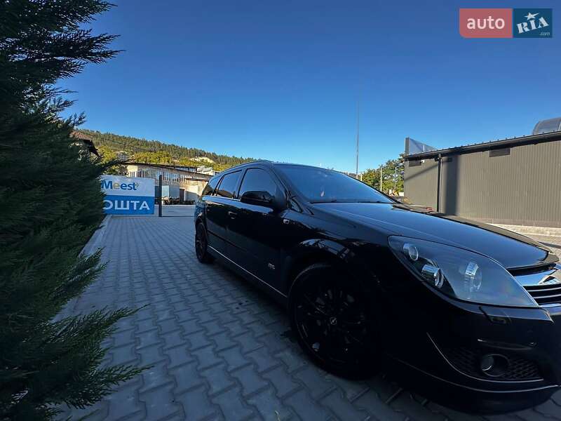 Универсал Opel Astra 2009 в Могилев-Подольске