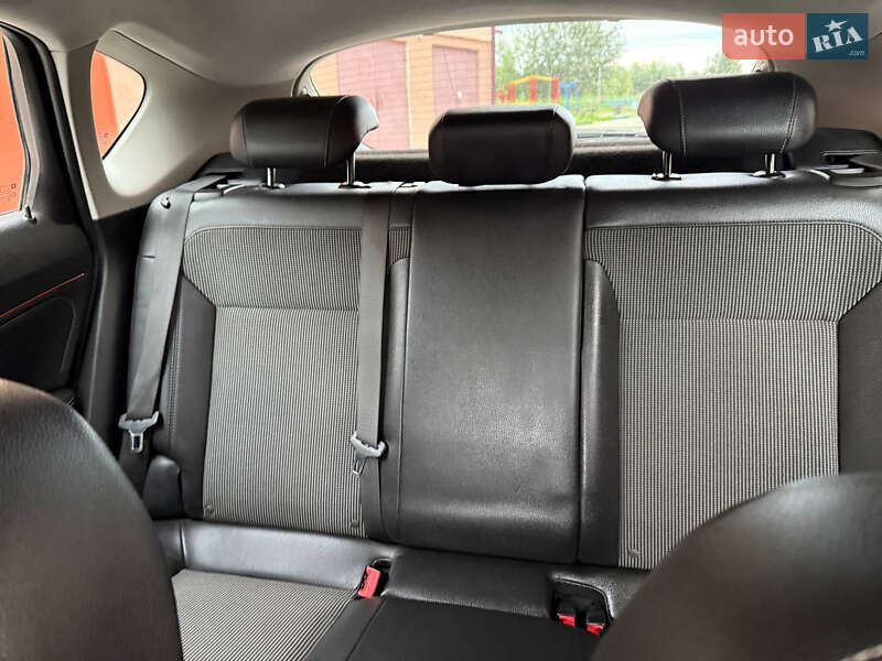 Хэтчбек Opel Astra 2010 в Ивано-Франковске