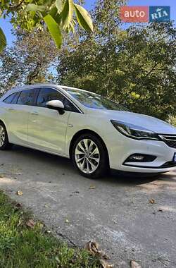Універсал Opel Astra 2018 в Івано-Франківську