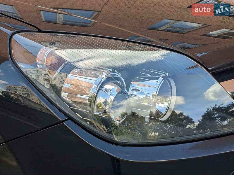 Универсал Opel Astra 2010 в Полтаве