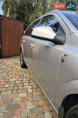 Универсал Opel Astra 2010 в 