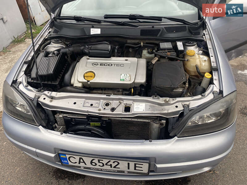 Седан Opel Astra 2002 в Черкассах