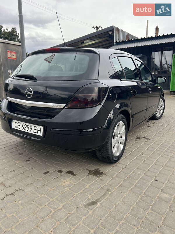 Хетчбек Opel Astra 2008 в Сокирянах
