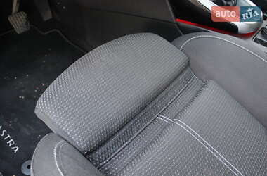 Универсал Opel Astra 2011 в 