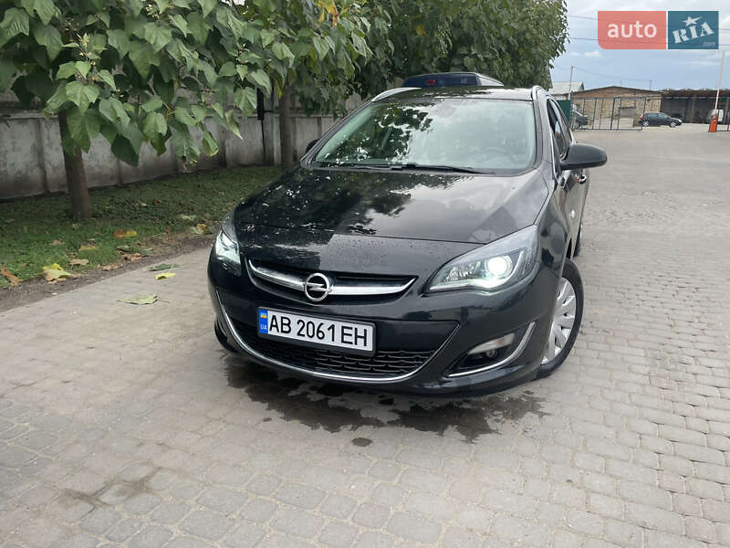 Универсал Opel Astra 2015 в Теофиполе