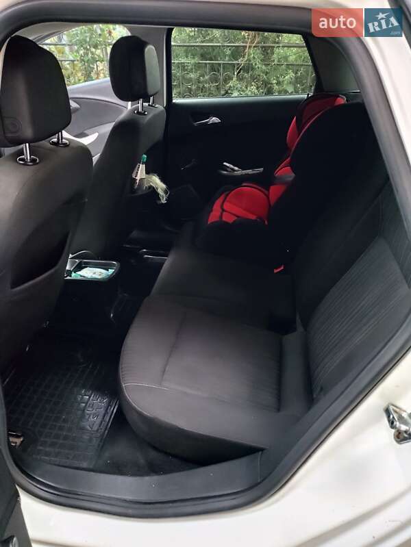 Універсал Opel Astra 2012 в Горонді фото 11 Універсал Opel Astra 2012 в Горонді