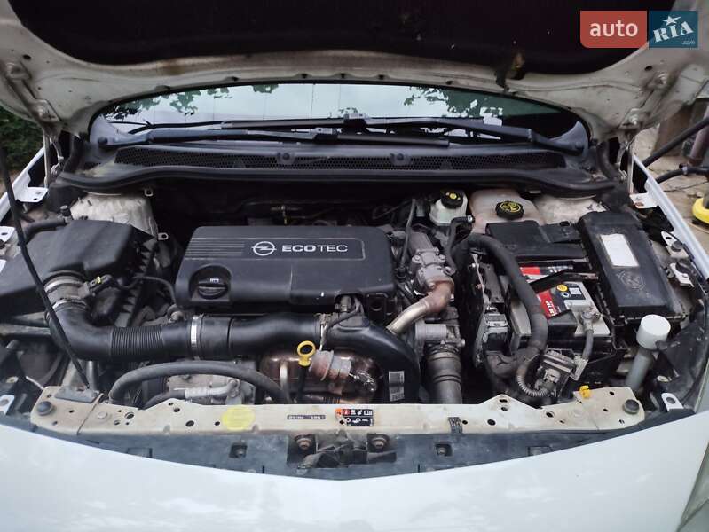 Універсал Opel Astra 2012 в Горонді фото 6 Універсал Opel Astra 2012 в Горонді