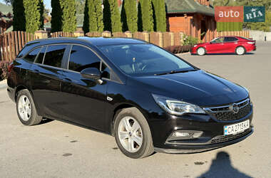 Универсал Opel Astra 2017 в 