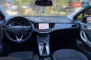 Универсал Opel Astra 2017 в 