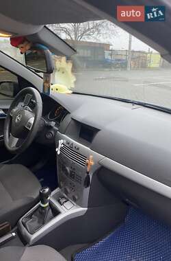 Седан Opel Astra 2009 в 