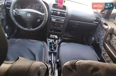 Хэтчбек Opel Astra 1999 в 