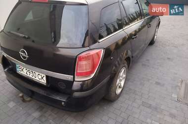 Универсал Opel Astra 2004 в 
