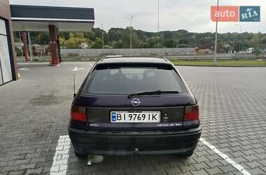 Хэтчбек Opel Astra 1995 в 