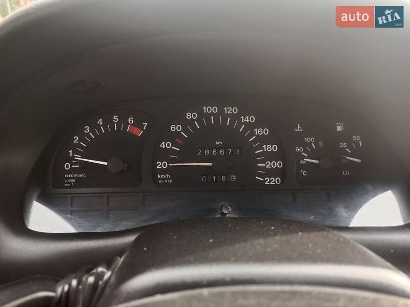 Хэтчбек Opel Astra 1995 в Лубнах