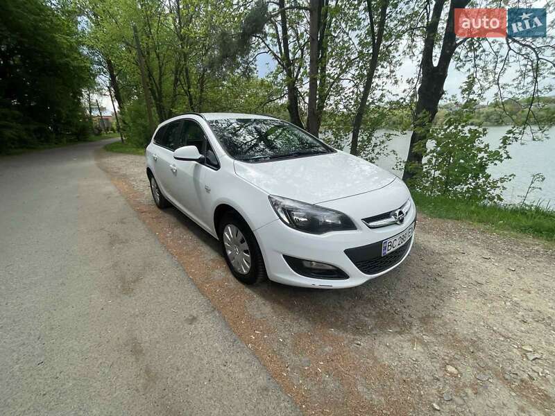 Opel Astra 2013