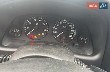 Хэтчбек Opel Astra 2006 в 