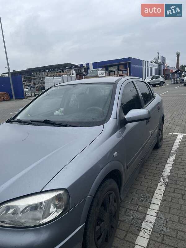 Хэтчбек Opel Astra 2006 в Коломые