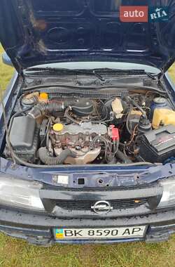 Седан Opel Astra 1993 в 