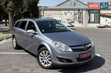 Универсал Opel Astra 2010 в Белой Церкви