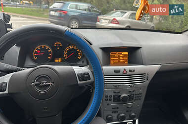 Универсал Opel Astra 2009 в 