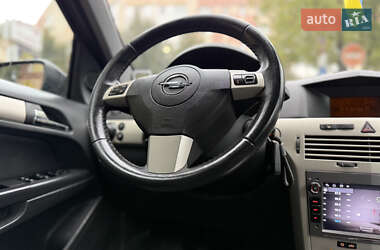 Универсал Opel Astra 2008 в 
