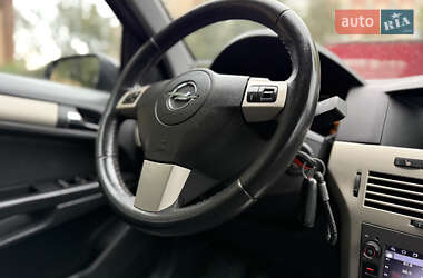 Универсал Opel Astra 2008 в 
