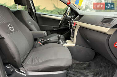 Универсал Opel Astra 2008 в 