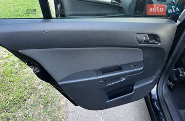 Универсал Opel Astra 2007 в 
