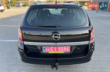 Универсал Opel Astra 2005 в 
