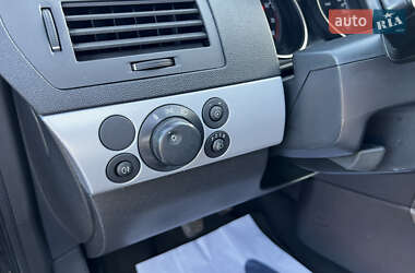 Универсал Opel Astra 2005 в 