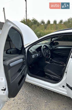 Универсал Opel Astra 2005 в 