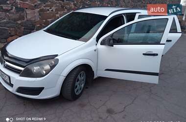 Універсал Opel Astra 2006 в Первомайську
