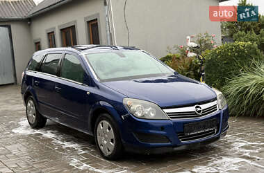 Універсал Opel Astra 2010 в Вишнівці